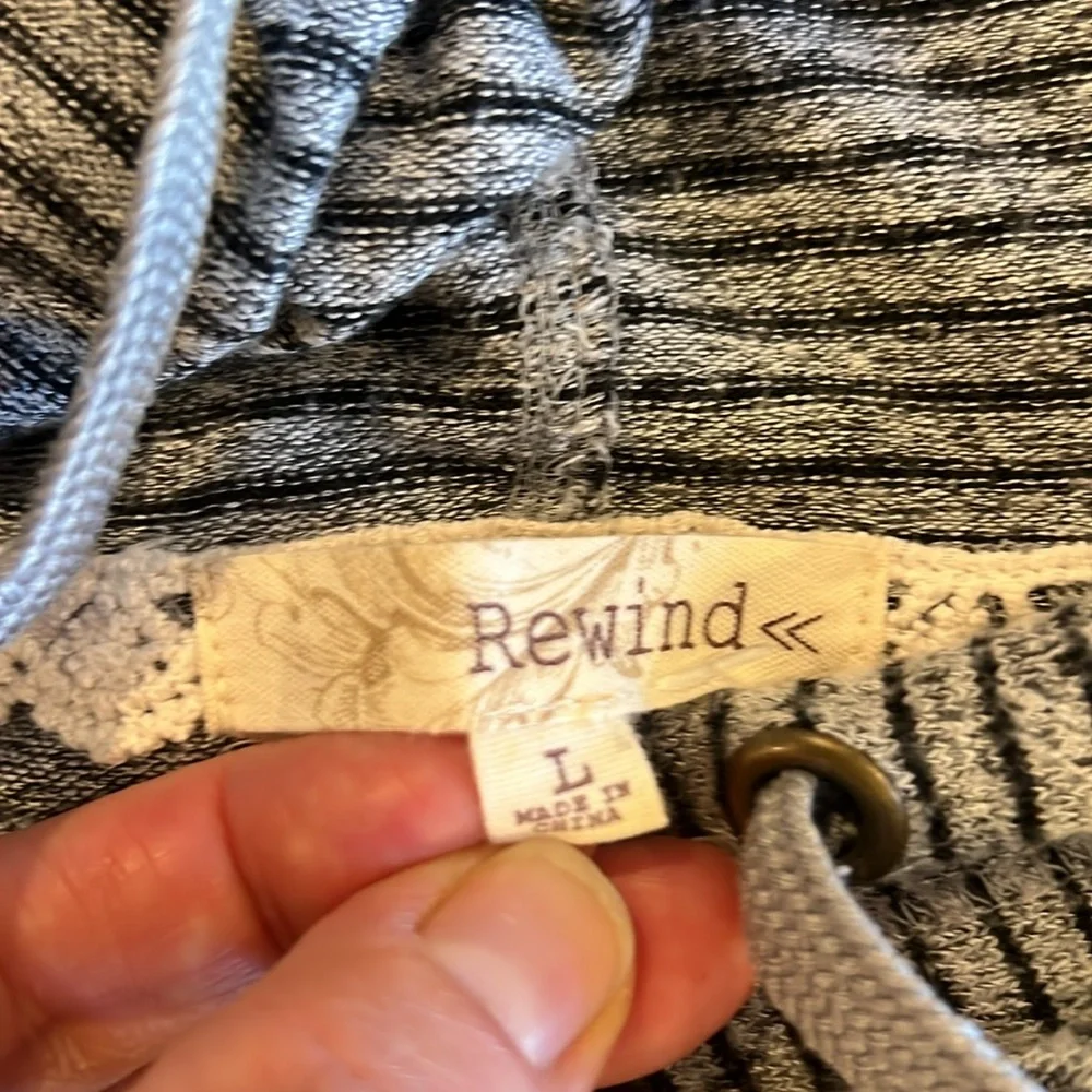 Rewind Women’s Floral Stripe Cozy Hoodie Size: L - Picture 5 of 5